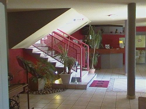 Готель Confortel Avignon Tgv Екстер'єр фото